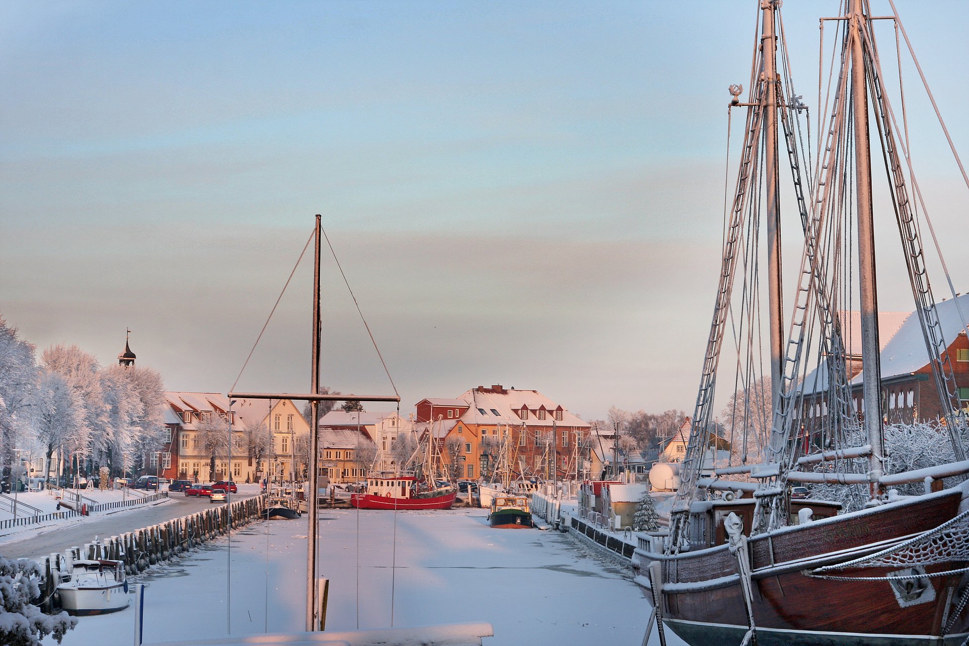 Tönninger Hafen im Winter
