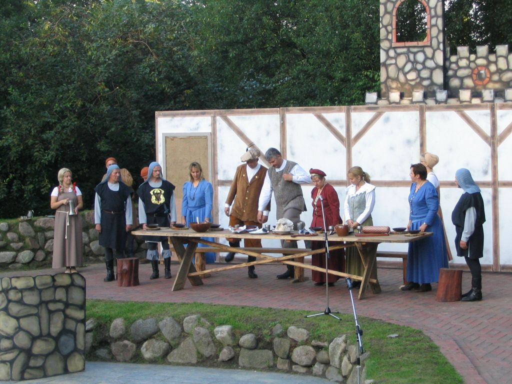 Statisten beim traditionellen Holzmarktfest