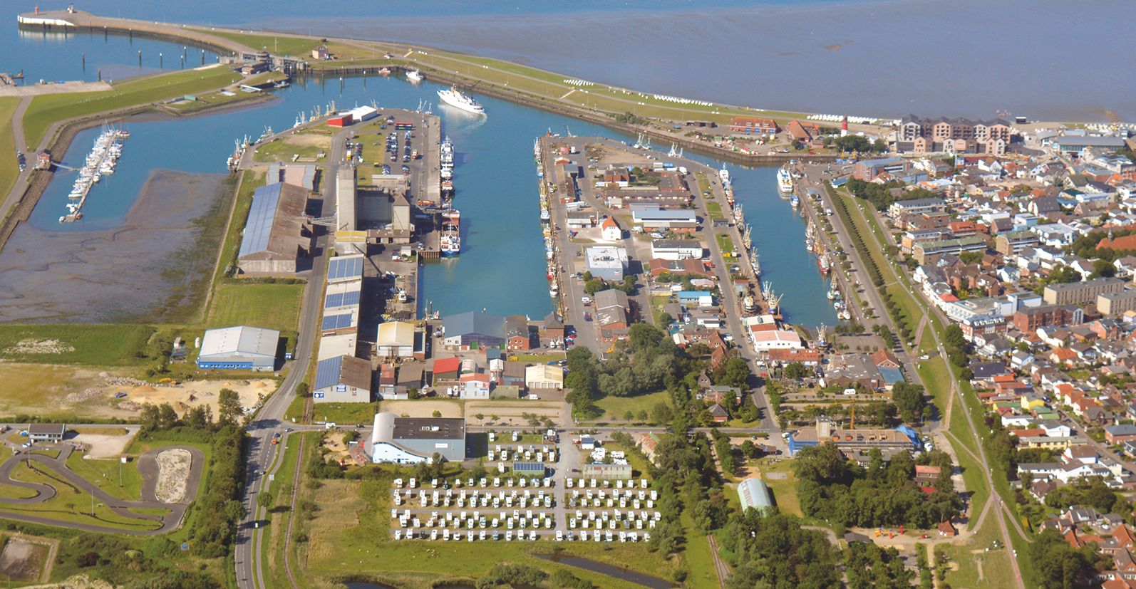 Luftaufnahme des Wohnmobilhafen Büsum
