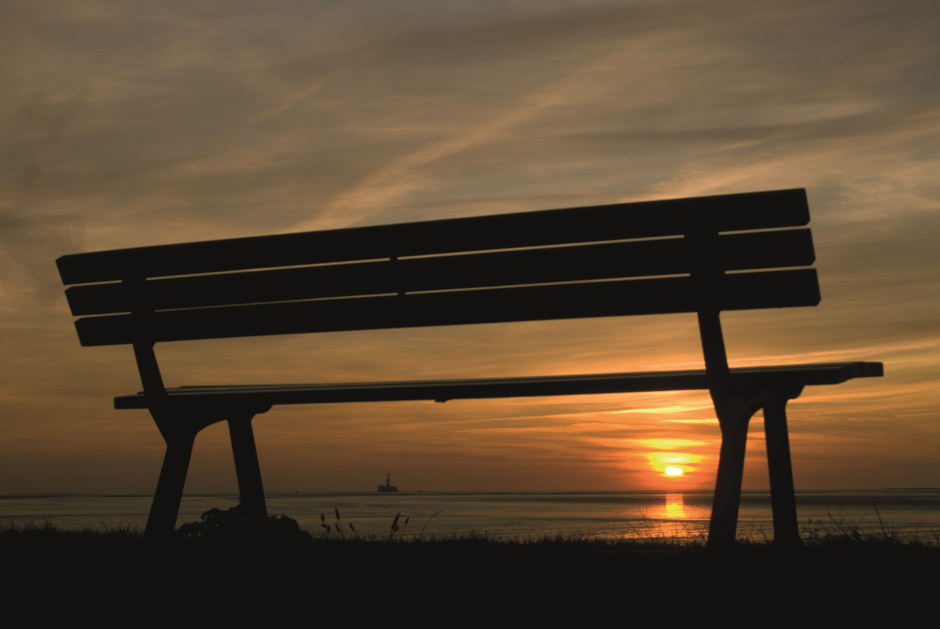 Sonnenuntergang am Deich in Nordfriesland
